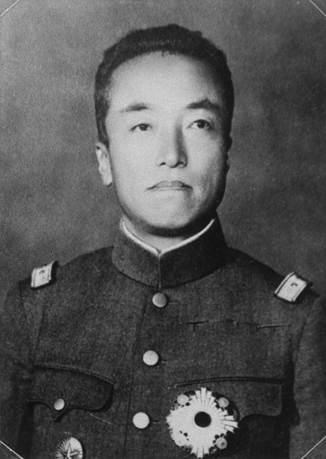 히가시쿠니노미야 나루히코 왕